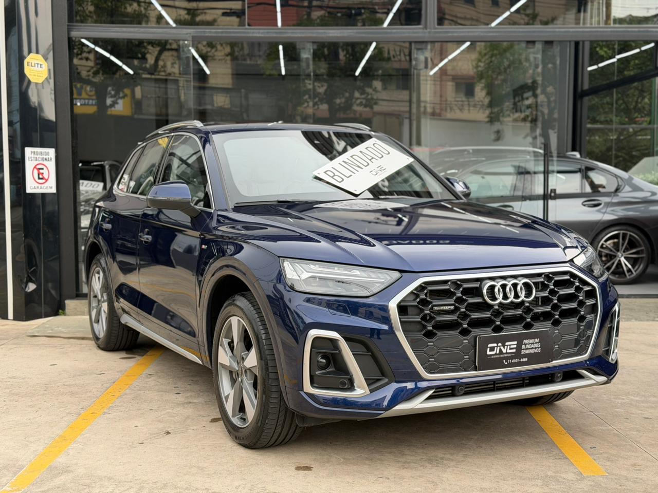 AUDI  Q5